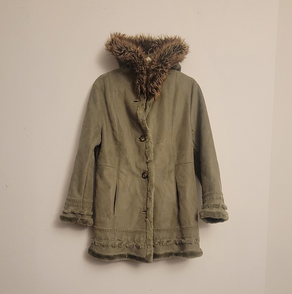 sage green, bohemian chic, faux fur coat